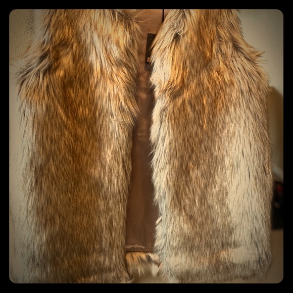 Rachel Zoe Jackets & Blazers - Rachel Zoe Faux Fur Vest